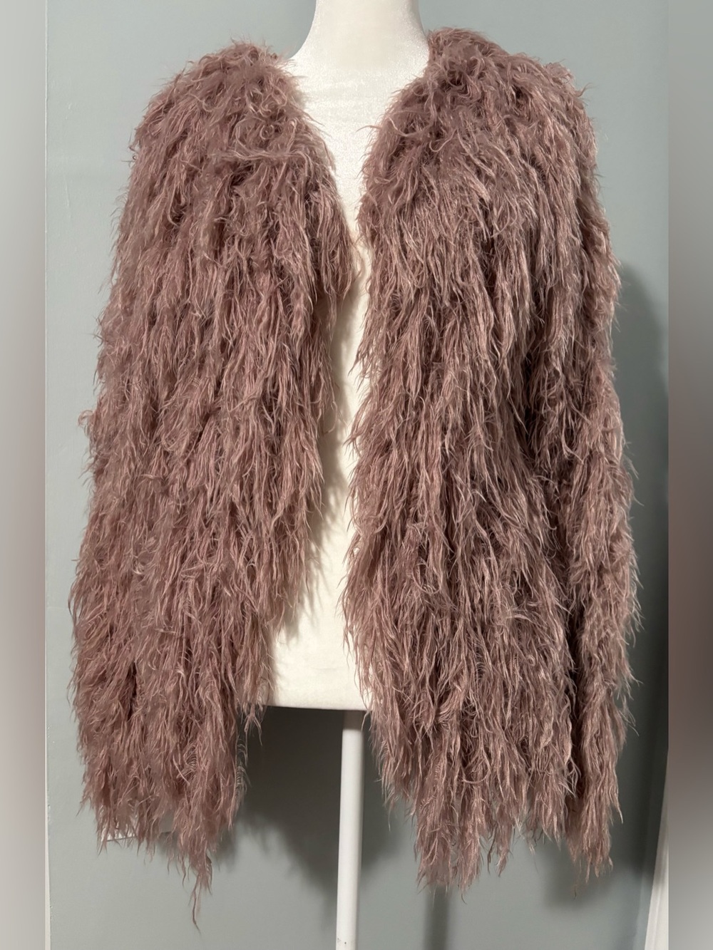 J.O.A. Shaggy Knit Jacket / Cardigan in a dusty mauve pink shade. Size S